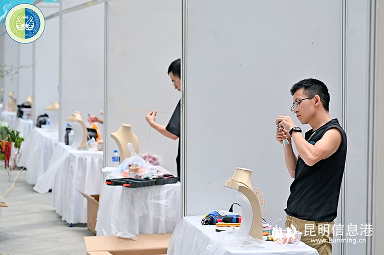 2023年昆明市职业技能竞赛暨插花花艺师竞赛圆满落幕(图3)