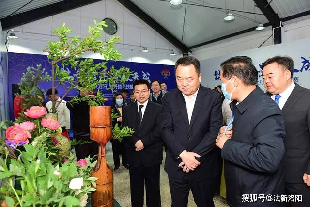 “牡丹妙手 景致天成”2023中国（洛阳）牡丹插花技能大赛在老城举行(图7)