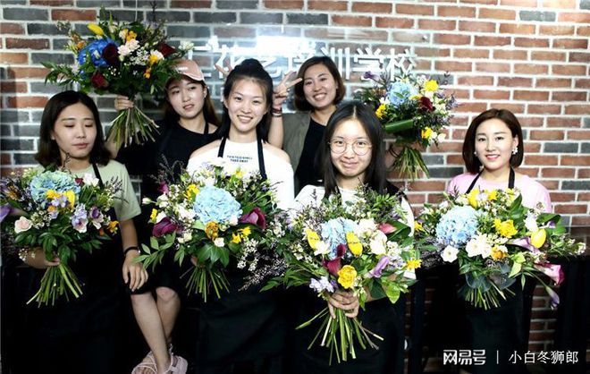 山东花艺培训学校排名上线 点击下载你心仪的花艺学校(图1)