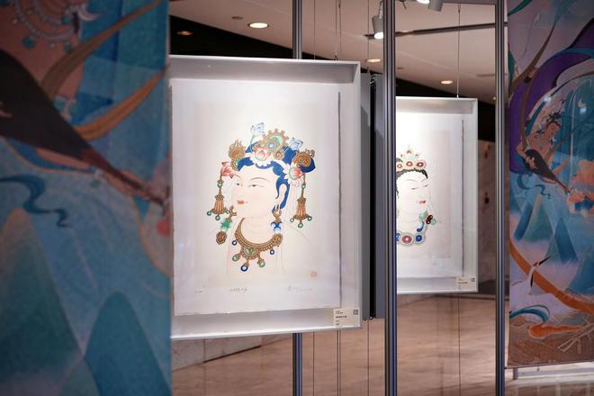 94岁“敦煌少女”的手绘有多美?常沙娜版画作品展在成都开展(图2) 94岁“敦煌少女”的手绘有多美?常沙娜版画作品展在成都开展(图2)