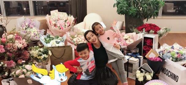 李冰冰晒46岁的生日礼物满屏鲜花令人羡慕她的颜值是真女神(图2)