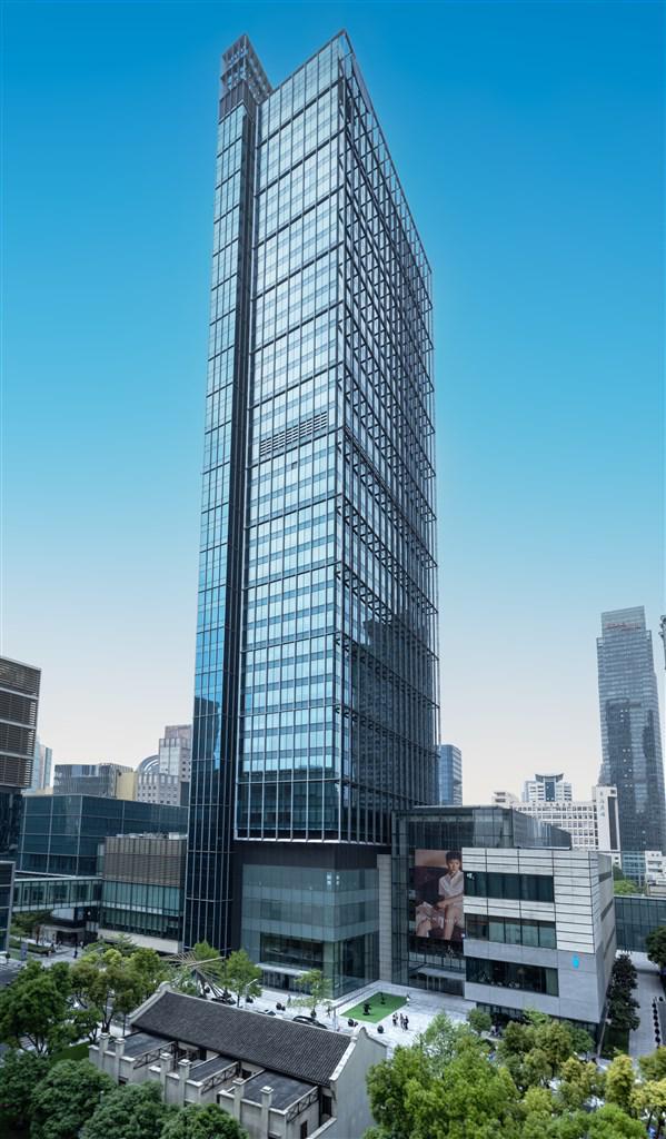 不仅有鲜花、香氛、咖啡主题花市静安商圈这家商场还迎来上海首店、中国首店(图3)