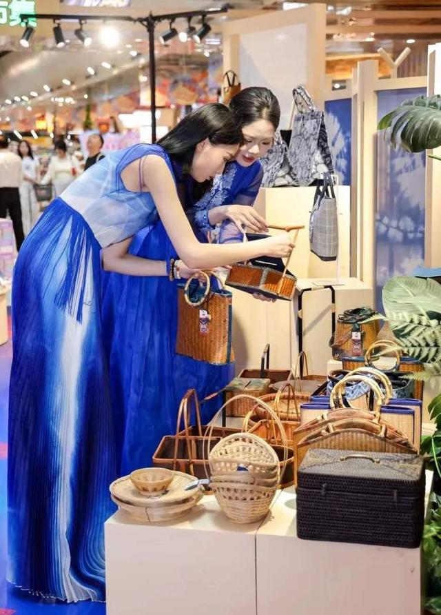 沪上本地民俗、国风市集、非遗手工、民族风高定在沪上商圈沉浸式感受诗意端午！(图10)