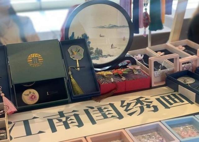沪上本地民俗、国风市集、非遗手工、民族风高定在沪上商圈沉浸式感受诗意端午！(图8)